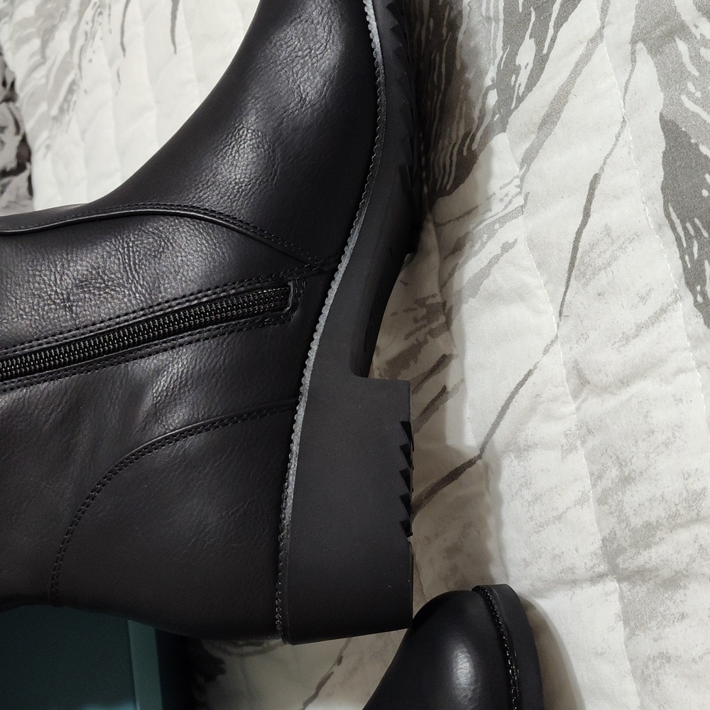 White Mountain Cliffs Black Knee High Slouch Boots (NWOT) - Picture 7 of 8